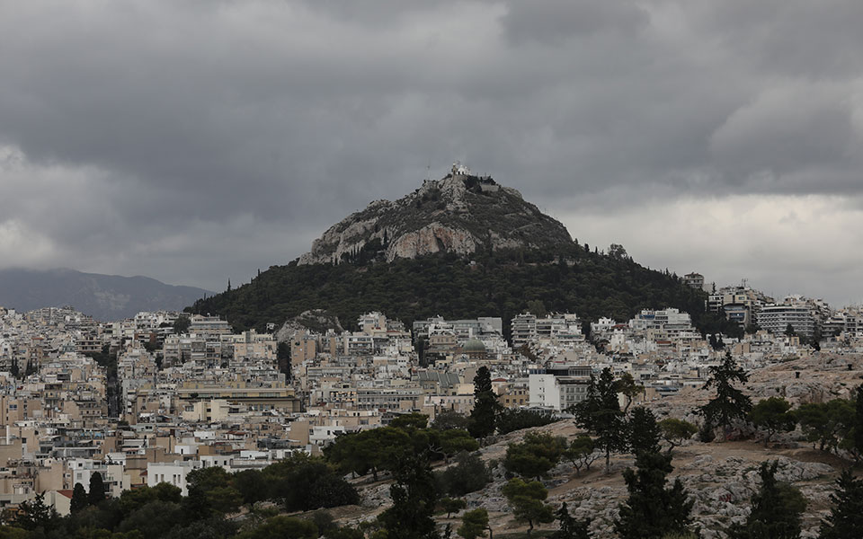 καιρός-νεφώσεις-τοπικές-βροχές-και-κρ-561632455