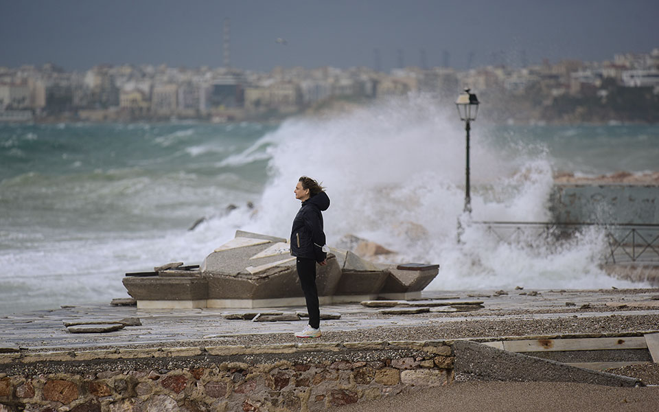 Επέλαση της κακοκαιρίας – Έντονα προβλήματα σε πολλά σημεία της χώρας – Πού κινείται το φαινόμενο-2