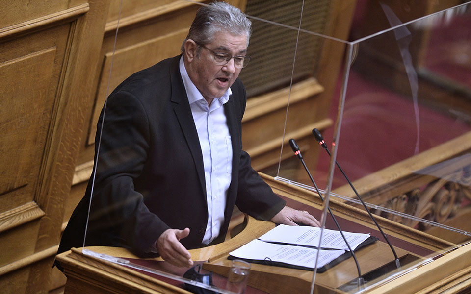 κουτσούμπας-βαθιά-αντιλαϊκός-και-ταξ-561637354