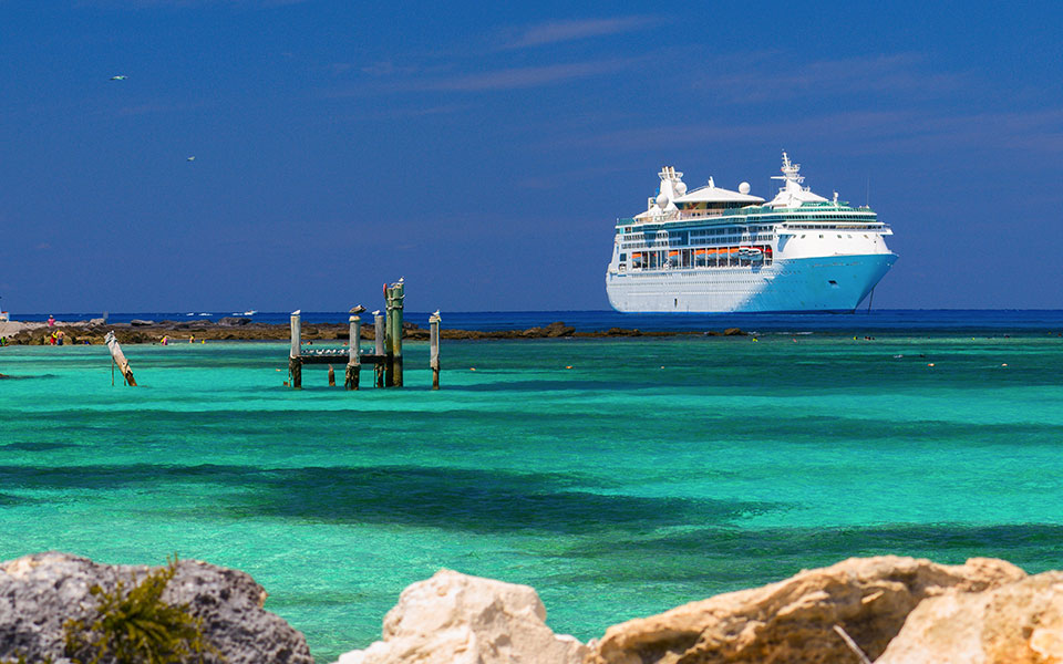 ηπα-55-κρούσματα-σε-κρουαζιερόπλοιο-που-561644680