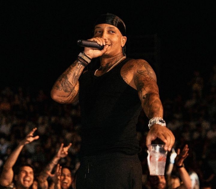 Light: Τα φάλτσα του τράπερ και η ποινική δίωξη για όπλα και ναρκωτικά-3