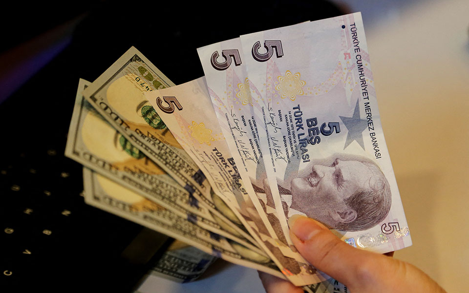 τουρκία-επιταχύνεται-η-υποτίμηση-της-561634702