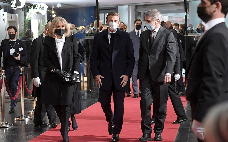 μήνυση-του-ζεύγους-μακρόν-σε-αμερικαν-561641773