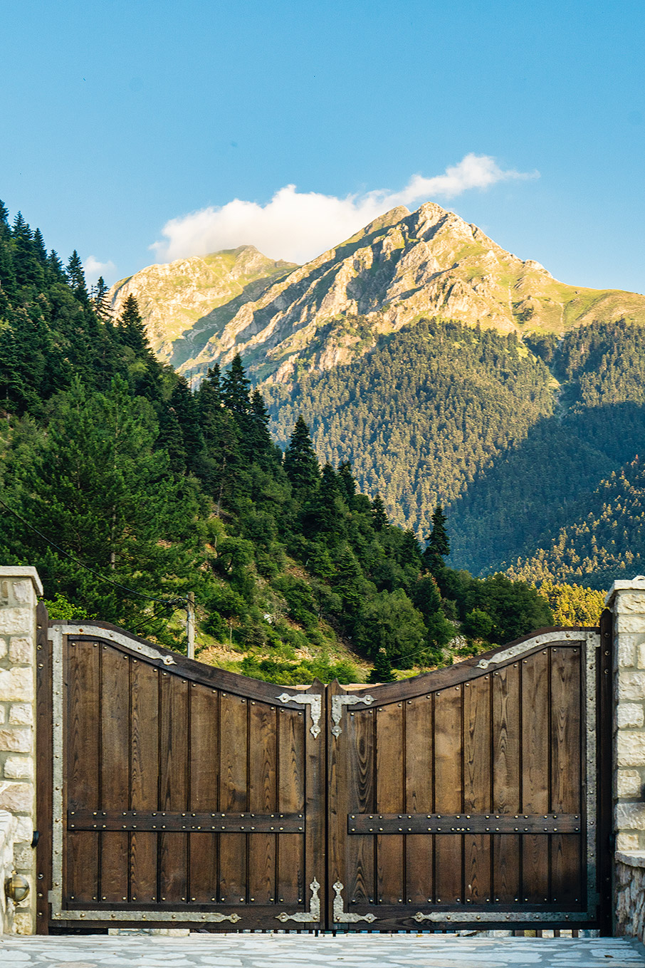 Μεγάλο Xωριό: Οι πιο ωραίες εκδρομές-1