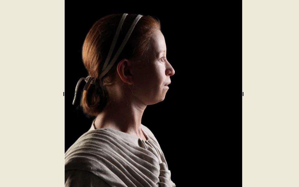 h-μύρτις-μπαίνει-στα-σχολικά-βιβλία-561645904