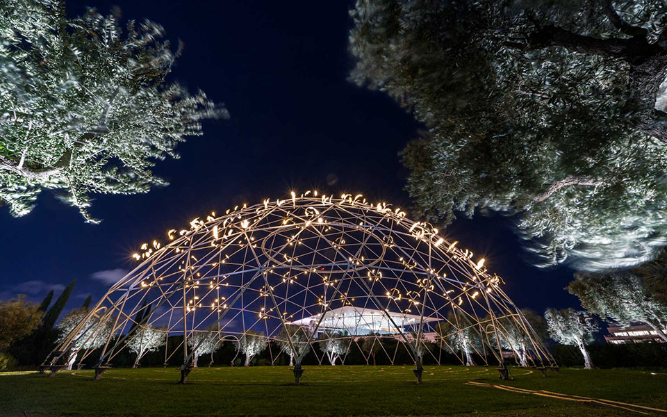 ΚΠΙΣΝ: Εντυπωσιακή φωταγώγηση για την έναρξη της εορταστικής περιόδου-6