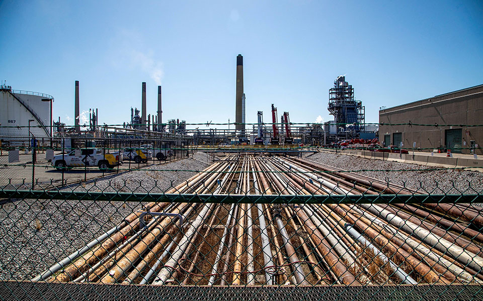 η-κλιματική-αλλαγή-απειλεί-τα-εκμεταλ-561632602