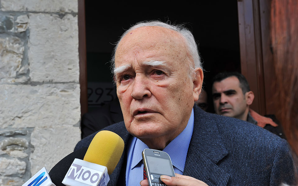 κάρολος-παπούλιας-την-τετάρτη-στο-παγ-561646684