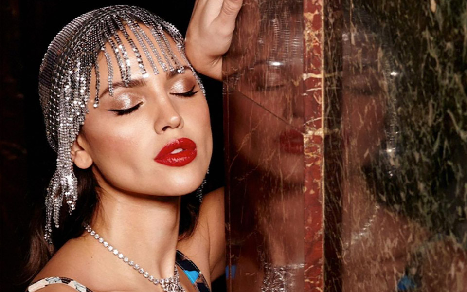 party-μακιγιάζ-8-pro-tips-για-το-πιο-λαμπερό-make-up-561619495