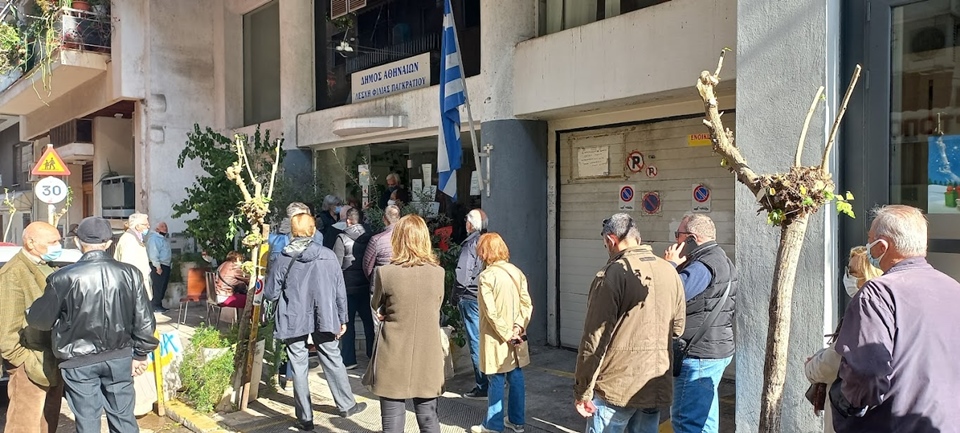 Εκλογές ΚΙΝΑΛ: Μεγάλες ουρές, μεγάλες προσδοκίες-4