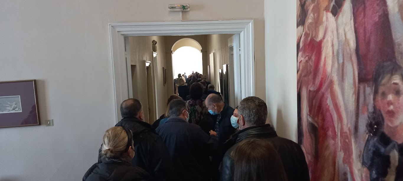 Εκλογές ΚΙΝΑΛ: Μεγάλες ουρές, μεγάλες προσδοκίες-8