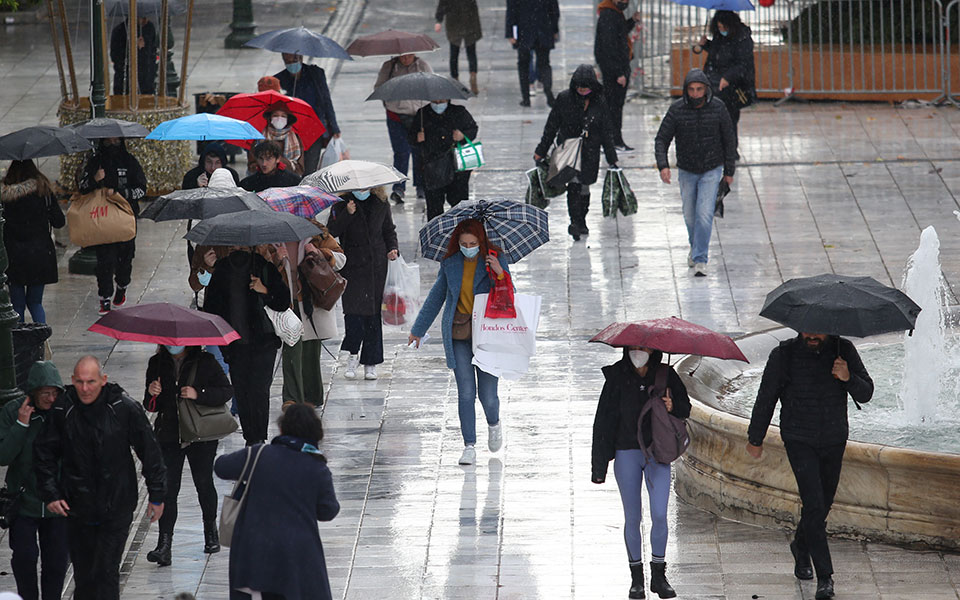 καιρός-τοπικές-βροχές-και-χιονοπτώσε-561631336