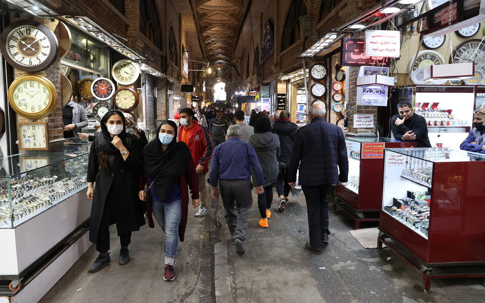 ιράν-όμικρον-κλείνει-τα-χερσαία-σύν-561646126