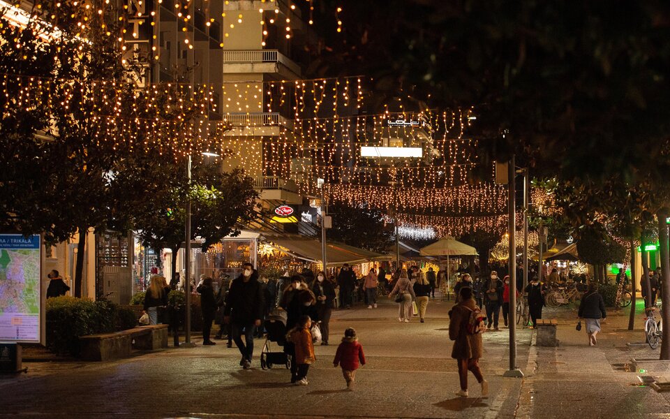 κορωνοϊός-βατόπουλος-ρεαλιστικό-σε-561652270