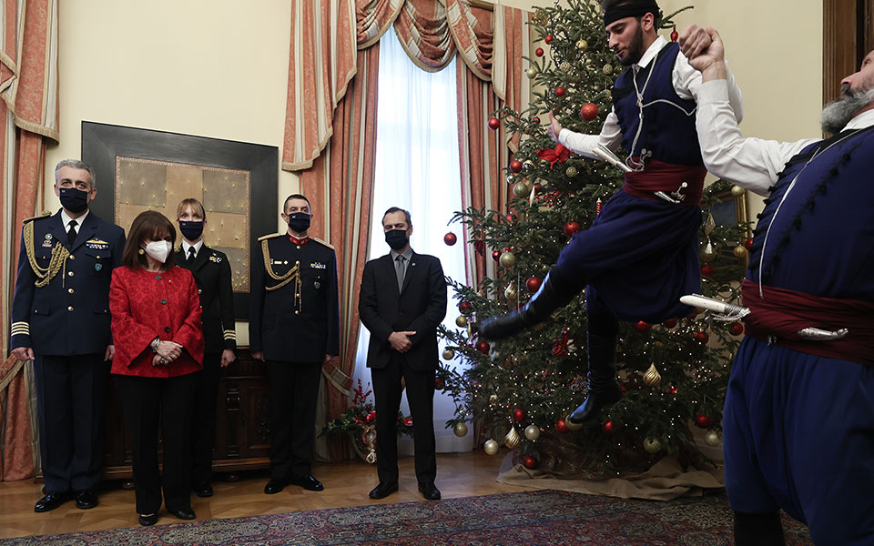 κατερίνα-σακελλαροπούλου-έψαλαν-τα-κ-561645025