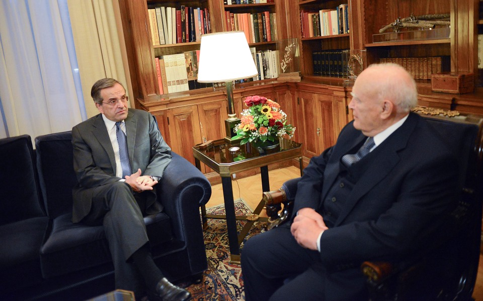 αντ-σαμαράς-ο-κάρολος-παπούλιας-ήταν-έ-561645982