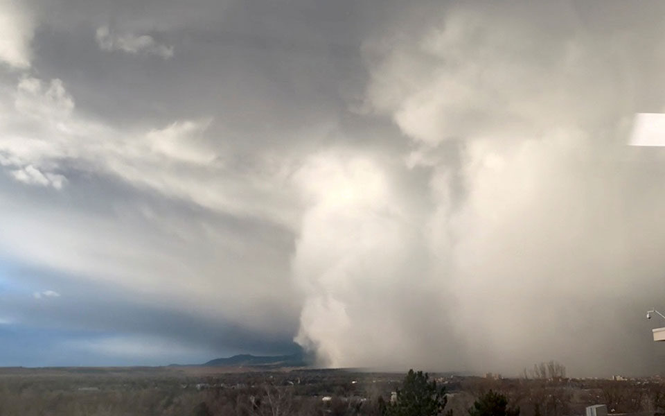 σφοδρή-χιονόπτωση-αναμένεται-στο-κολ-561653041