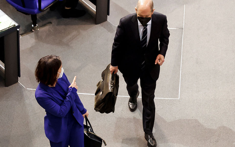 όλαφ-σολτς-θα-πολεμήσουμε-την-πανδημί-561631174