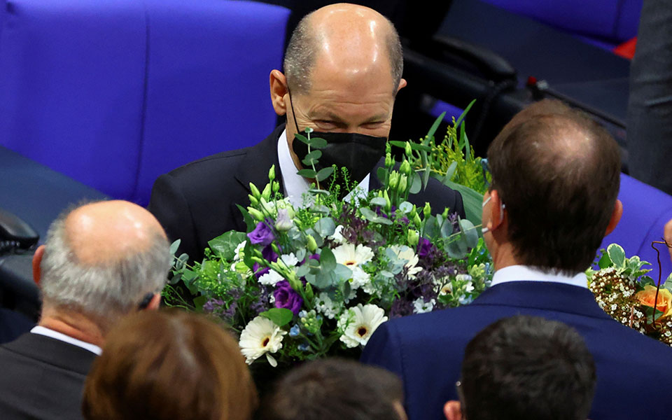 Γερμανία: Ο Όλαφ Σολτς εξελέγη Καγκελάριος-1