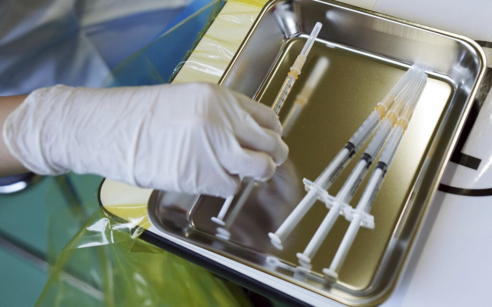 rnd-η-ελλάδα-πρότυπο-στους-εμβολιασμούς-561626623