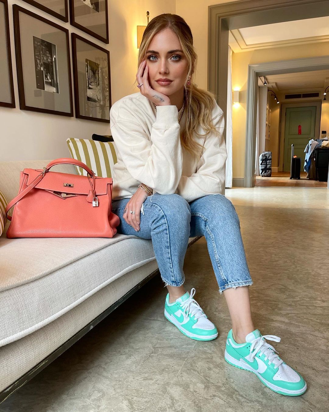 Chiara Ferragni: 10 look με sneakers που θα αντιγράψουμε-3