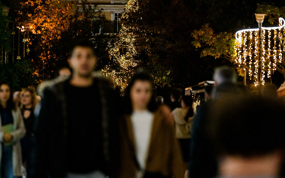 χριστούγεννα-2021-έξι-στους-δέκα-θα-δαπαν-561631204