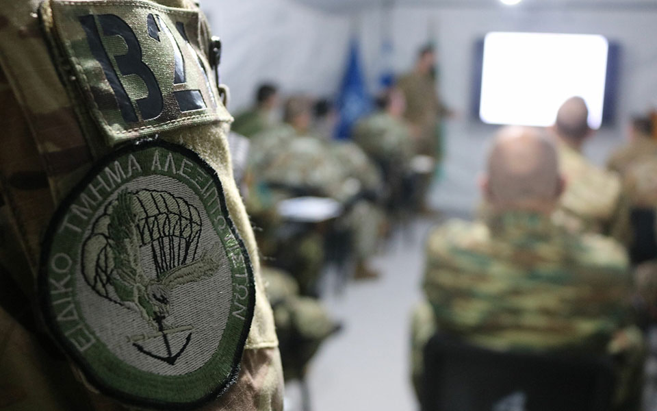 Στην ελίτ των ειδικών δυνάμεων παγκοσμίως οι Έλληνες αλεξιπτωτιστές-1