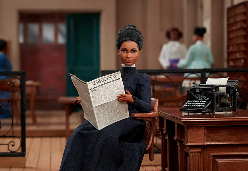 παίρνοντας-τις-κούκλες-στα-σοβαρά-561668131