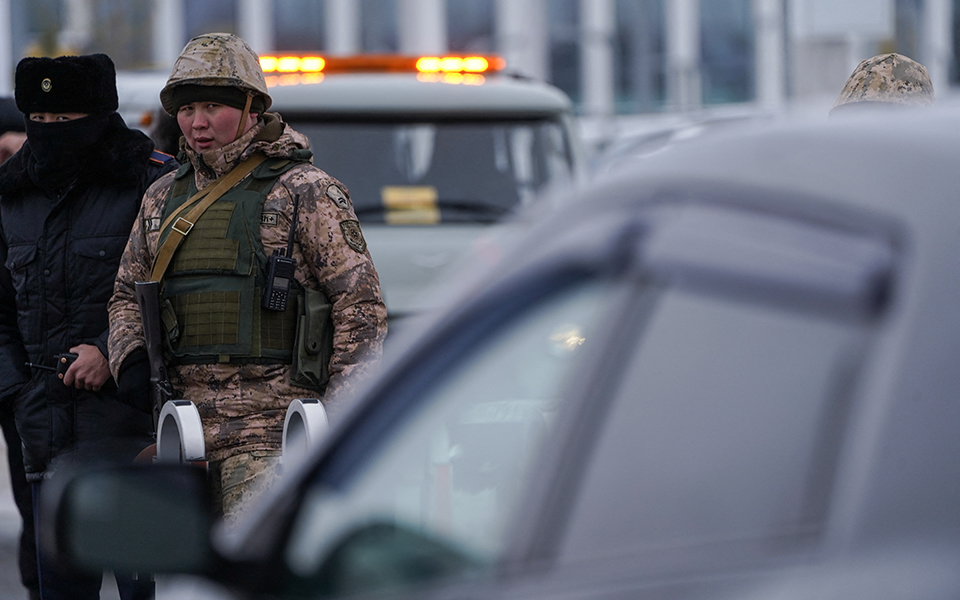 καζακστάν-μπαράζ-συλλήψεων-αξιωματο-561660880