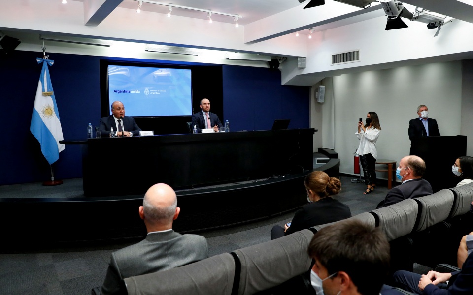 αργεντινή-συμφωνία-με-το-δντ-για-το-χρέ-561691747