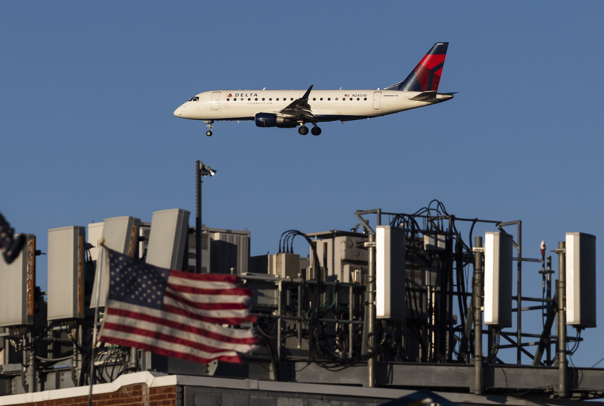 ακίνδυνο-το-5g-για-τις-πτήσεις-σε-ευρώπη-561679339