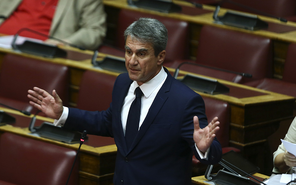 με-κορωνοϊό-διαγνώστηκε-ο-ανδρέας-λοβ-561659005