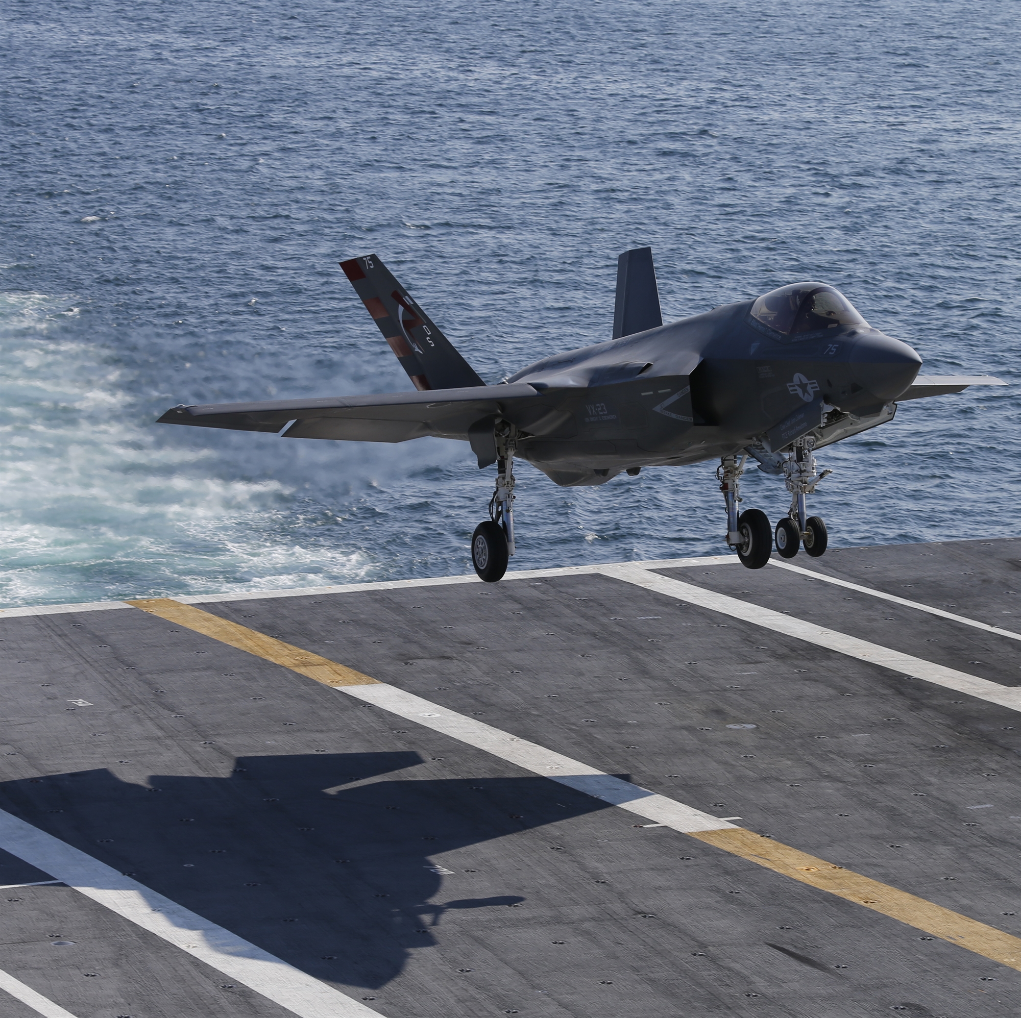 ναυμαχία-ηπα-κίνας-για-το-f-35-561692158