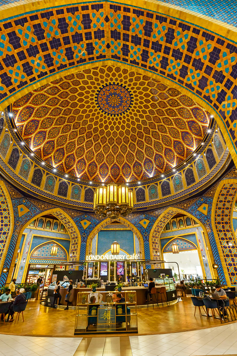 Ντουμπάι: Μέρες και νύχτες στο Εμιράτο της… υπερβολής-4