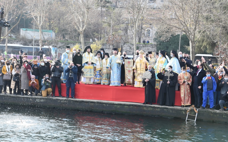 θεοφάνια-στη-γαύδο-η-πρόεδρος-της-δημο-561658318