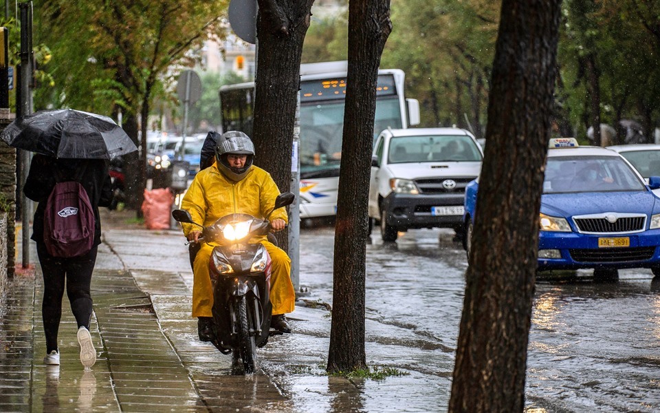 χειμωνιάτικο-σκηνικό-από-το-απόγευμα-561658501