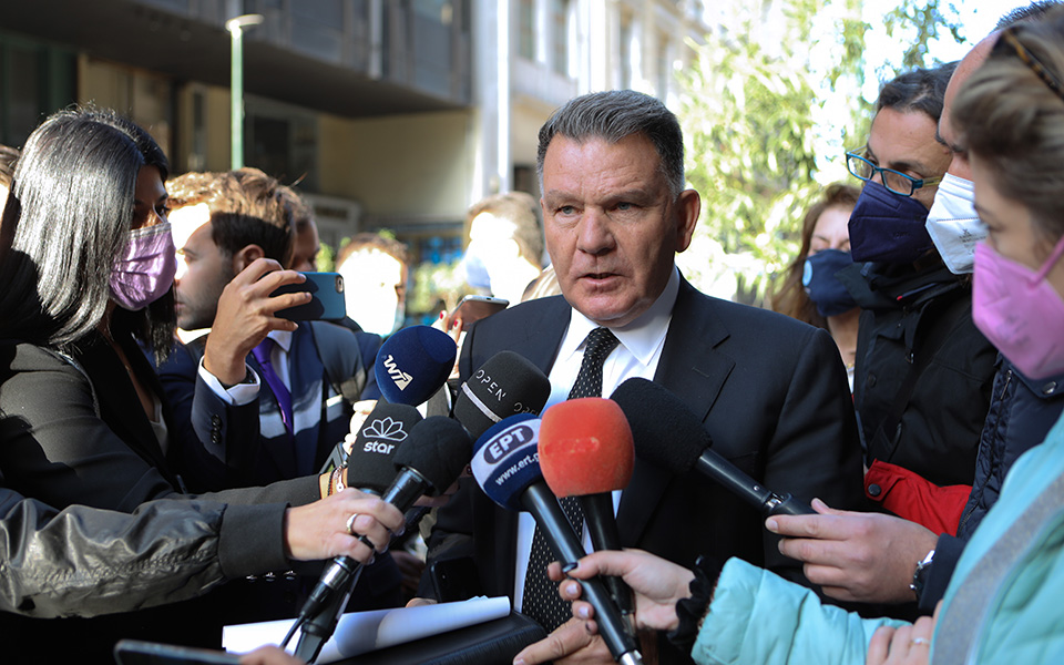 κούγιας-για-καταδίωξη-στο-πέραμα-βαλλ-561663775