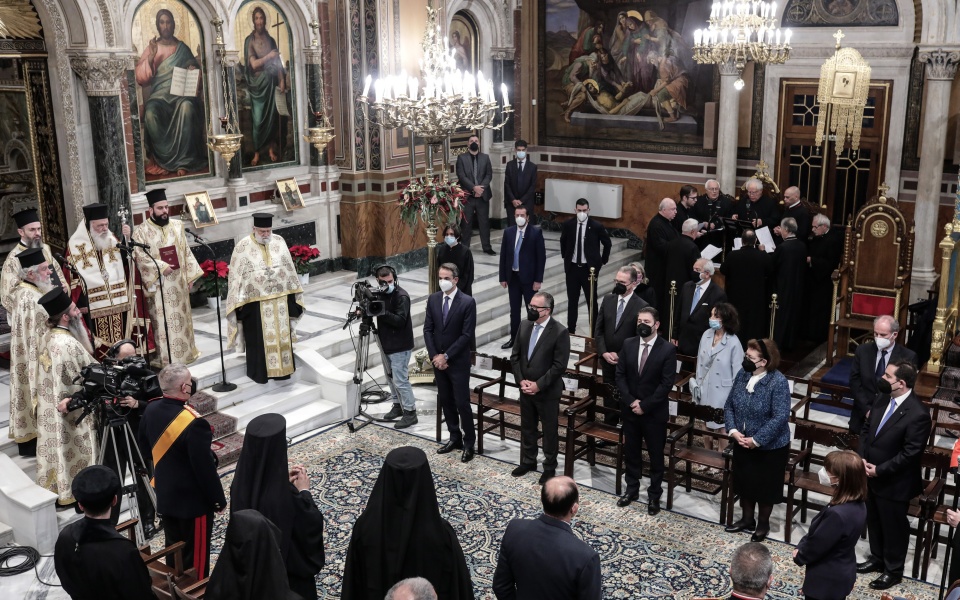 μητρόπολη-δοξολογία-για-τη-νέα-χρονιά-561653239