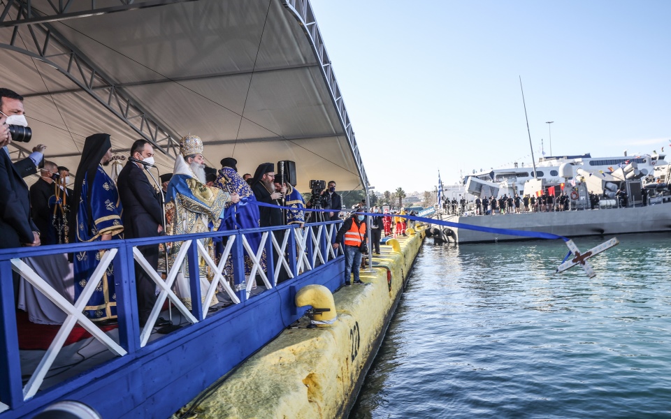 Με λαμπρότητα ο εορτασμός των Θεοφανίων σε όλη τη χώρα-1