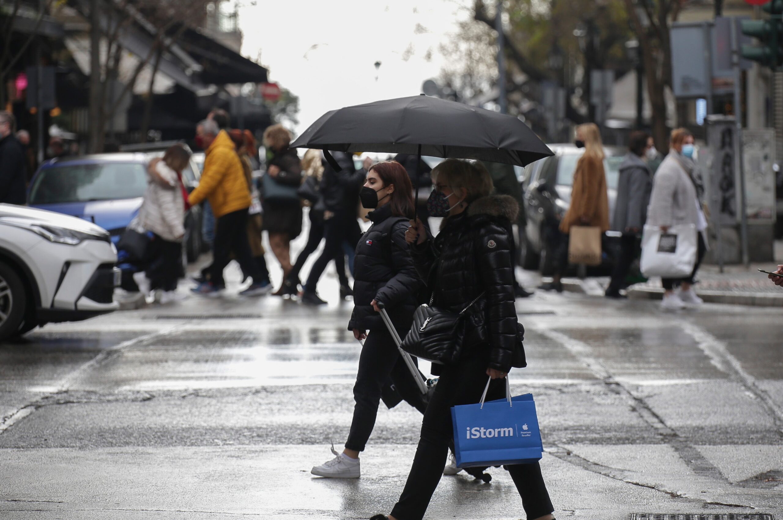 καιρός-αύριο-βροχές-χιονοπτώσεις-και-561661780