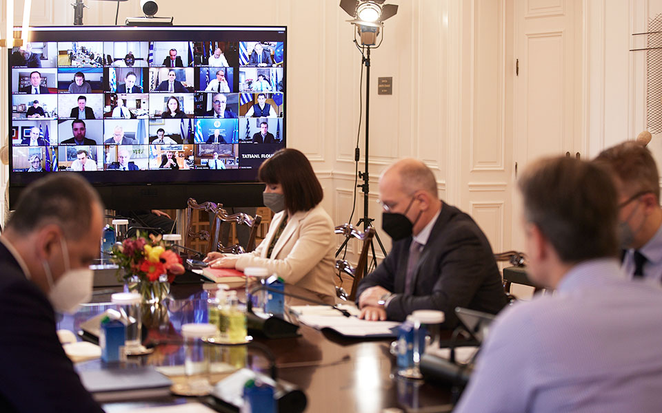 στο-στόχαστρο-του-συριζα-έξι-υπουργοί-561688990