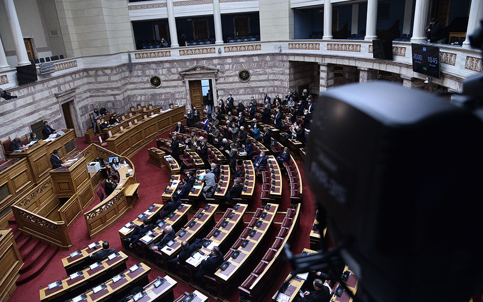 επίθεση-διαρκείας-από-συριζα-561693673