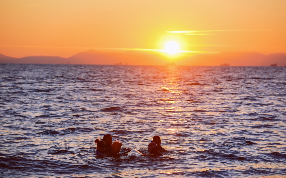 άλιμος-ελεύθερη-στα-βαθιά-η-τραυματισ-561693739