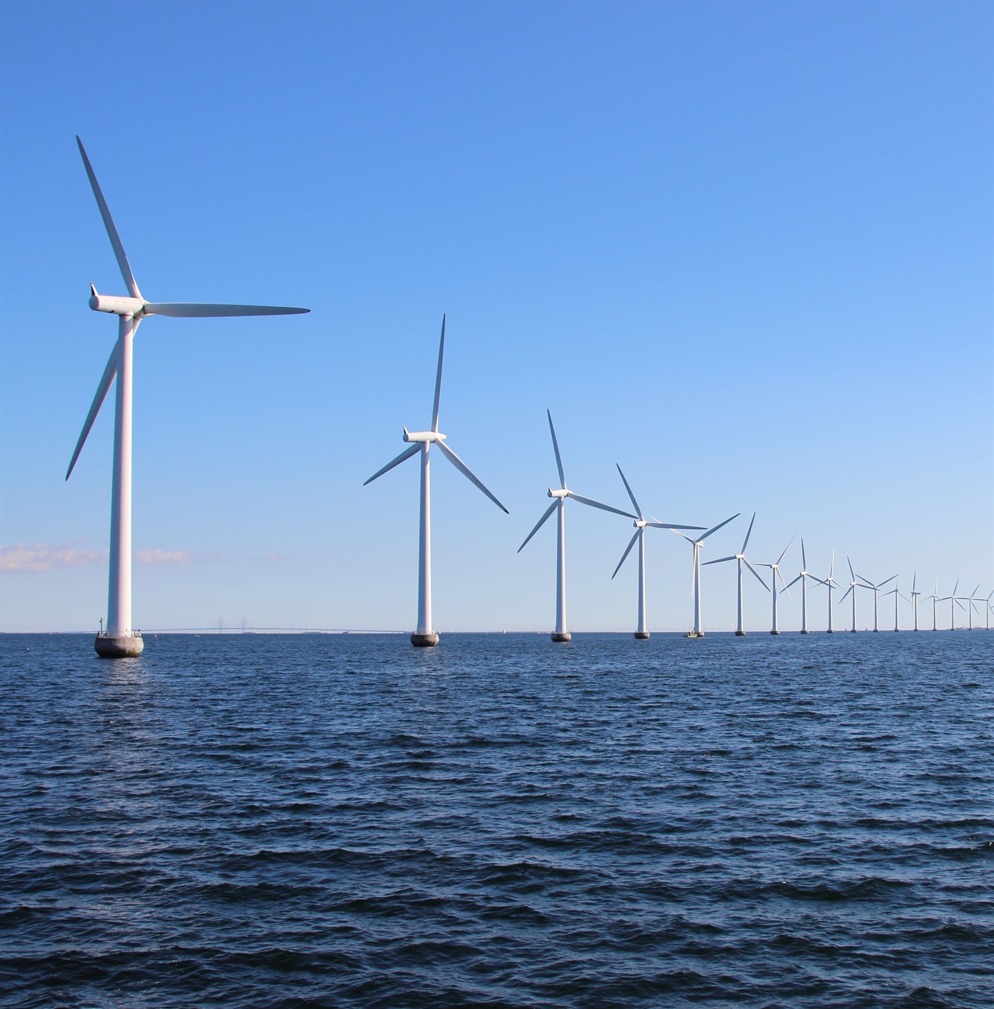 ευνοϊκότερο-πλαίσιο-για-μεγάλες-επεν-561686851