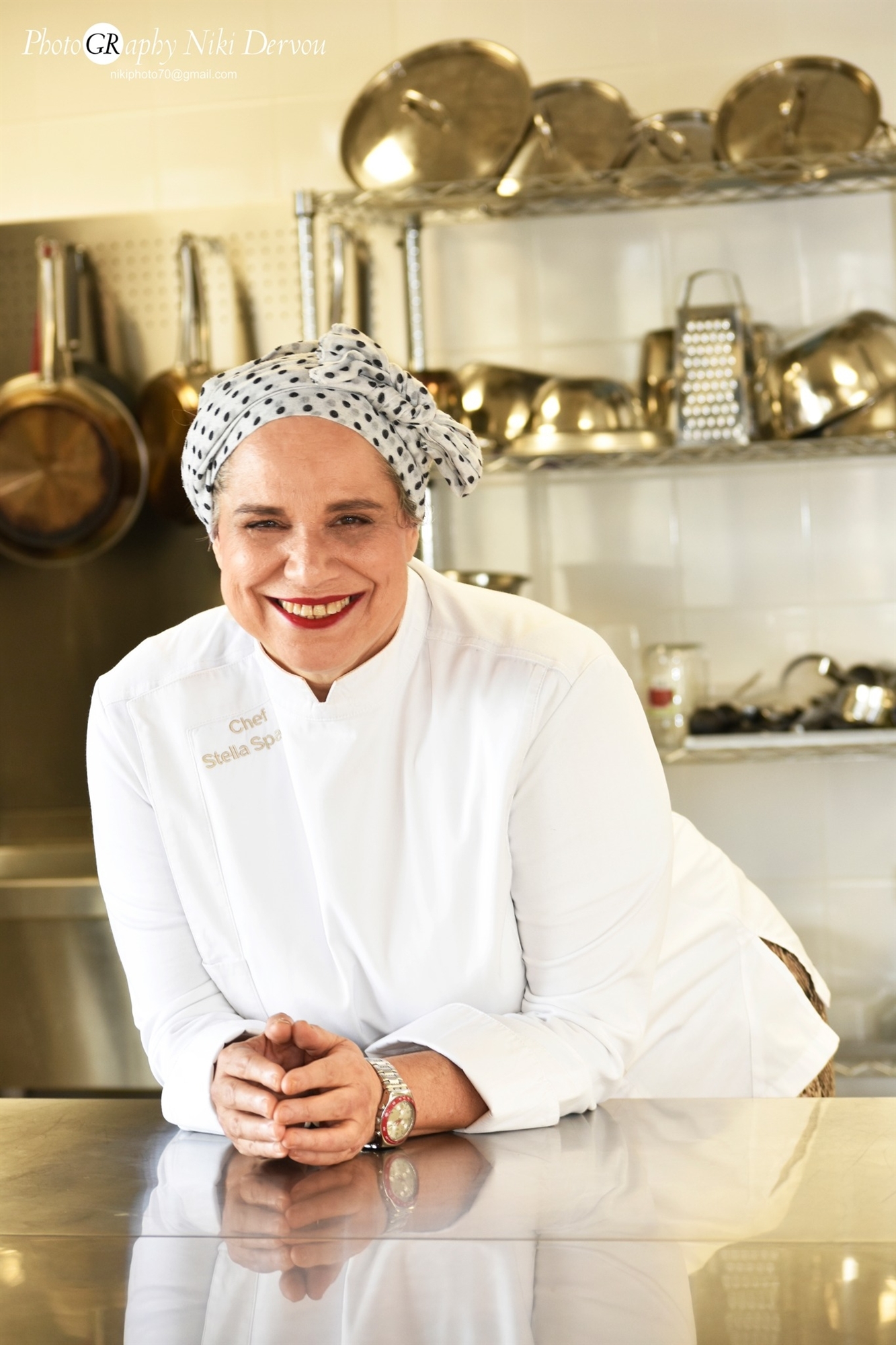 Οταν η ισότητα καίγεται στη μάχη της κουζίνας: Ιστορίες μπούλινγκ με θύματα μαγείρισσες-1