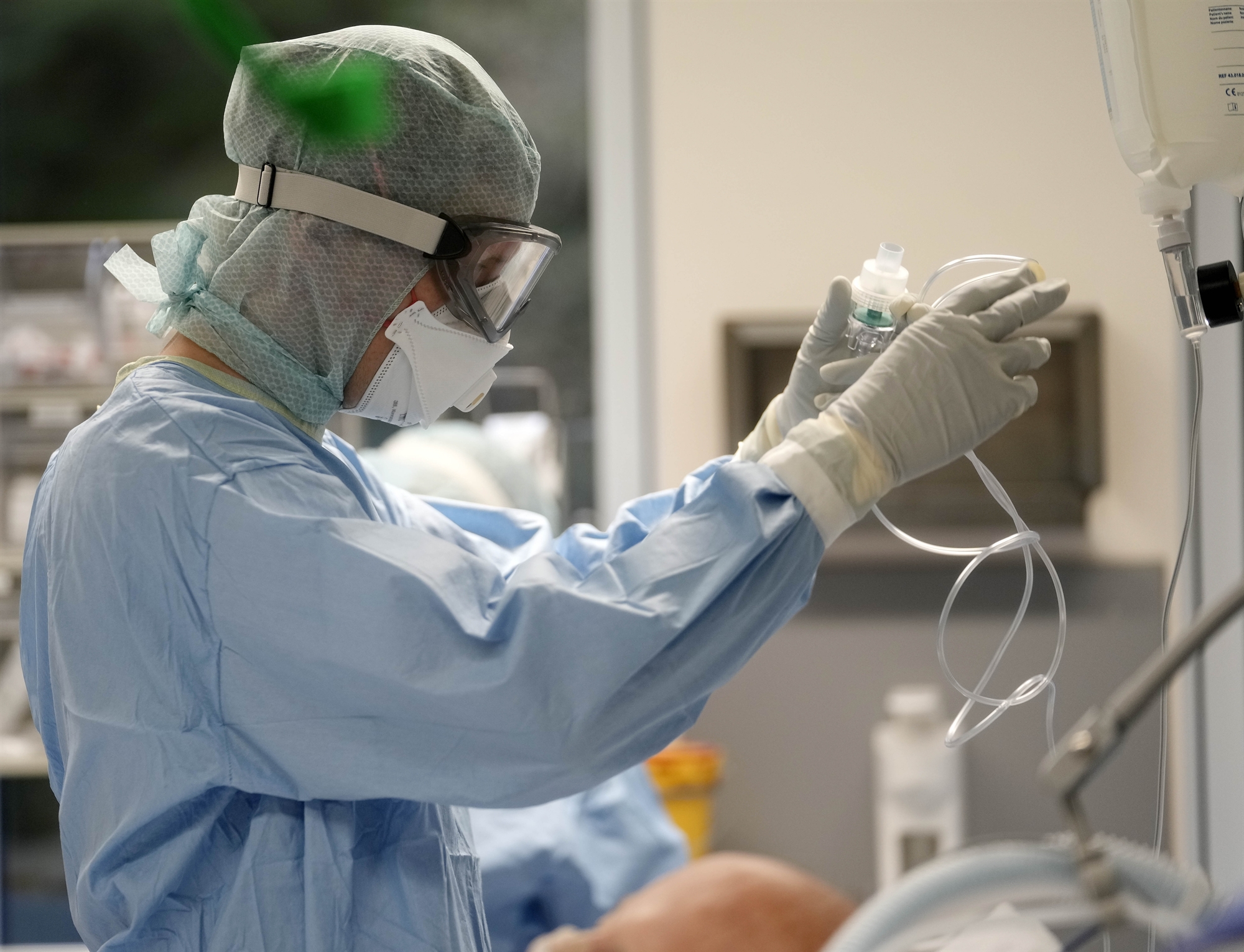 Εμβολιασμένος γιατρός: «Εμείς είμαστε οι ηλίθιοι τώρα»-2