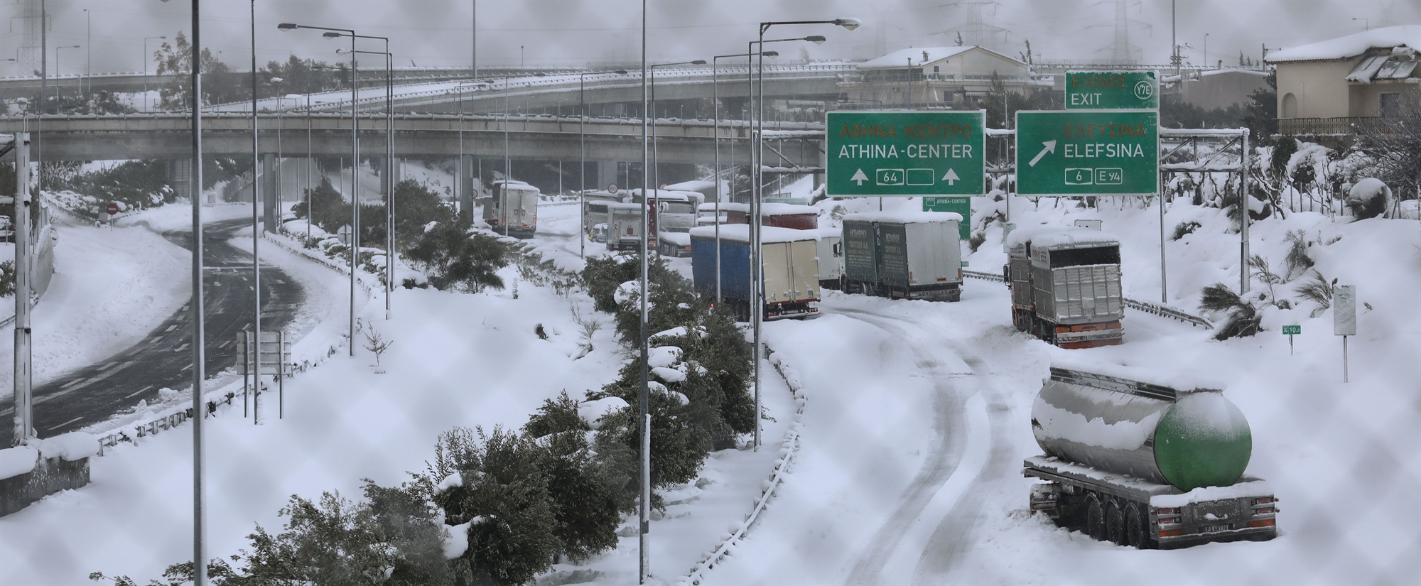 οι-κρίσιμες-ώρες-για-το-κλείσιμο-της-ατ-561690124