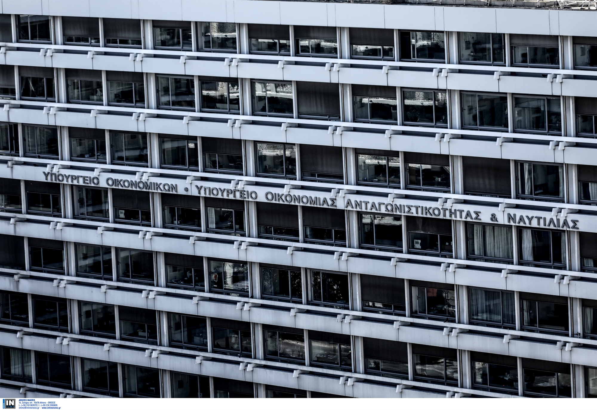 προ-των-πυλών-τα-πρόστιμα-για-τα-ηλεκτρ-561658048