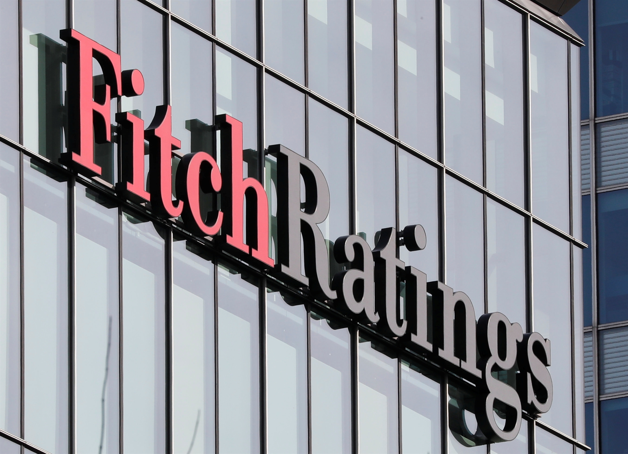 ισχυρή-ανάκαμψη-και-το-2022-βλέπει-η-fitch-solutions-561667036