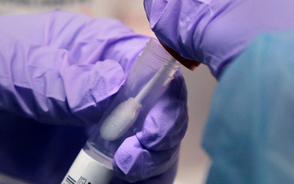 κορωνοϊός-στο-μικροσκόπιο-η-υποομάδα-st-561682216